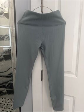 Vuori Ribbed High-Waist Leggings in Slate Green